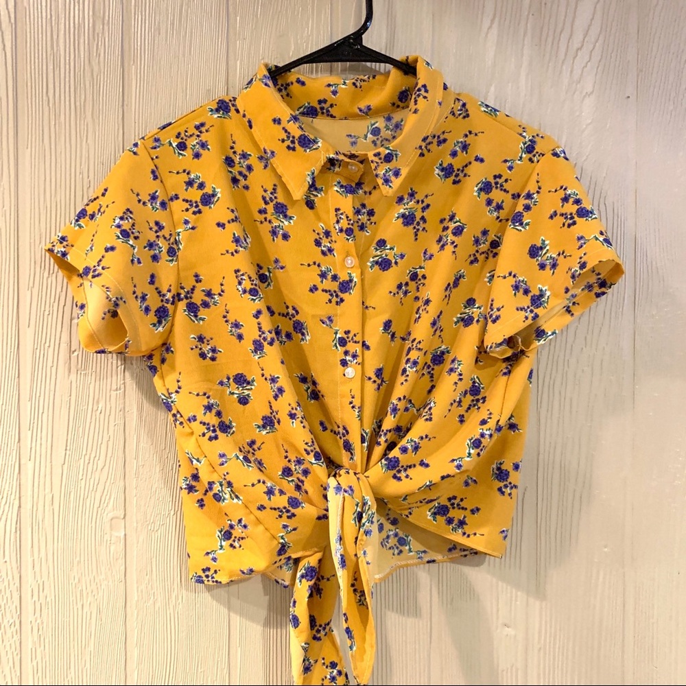 NWOT Yellow Floral Knot Croptop